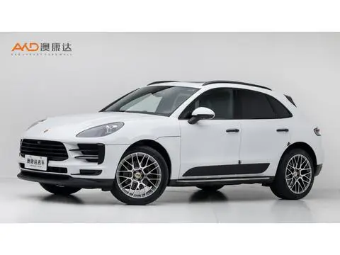 Porsche Macan 2021