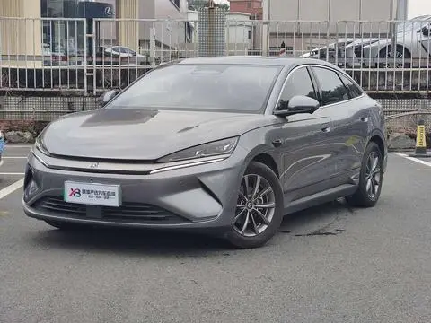 BYD 秦L EV 2025