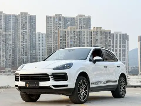 Porsche Cayenne 2023