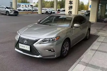 Lexus ES 2015
