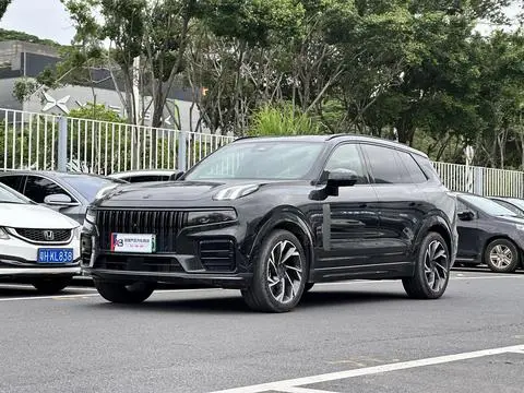 Lynk & Co 09 EM-P 2021