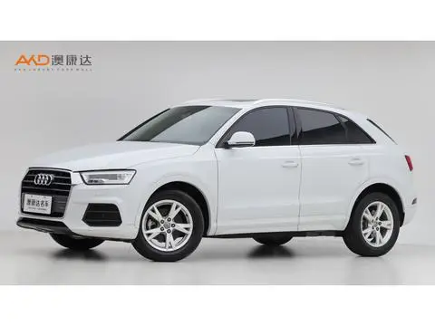 Audi Q3 2018 — фото 1
