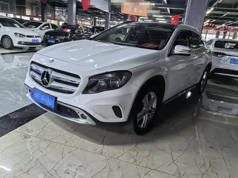 Mercedes-Benz GLA 2016