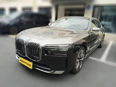 BMW i7 2023