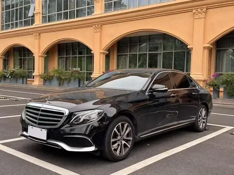 Mercedes-Benz E-Class 2016 — фото 1