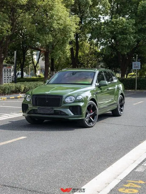 Bentley 添越 2022
