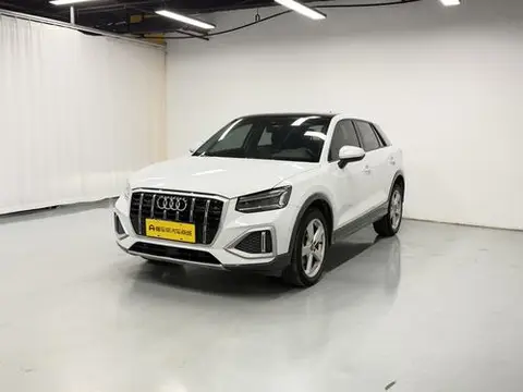 Audi Q2L 2022