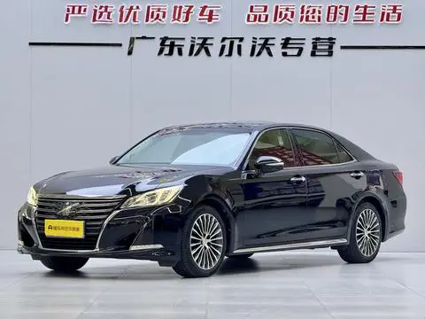 Toyota Crown 2018