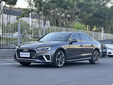 Audi A4L 2020 — фото 1