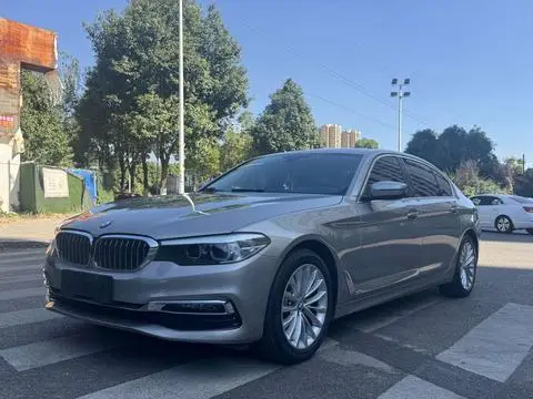 BMW 5 Series 2019 — фото 1
