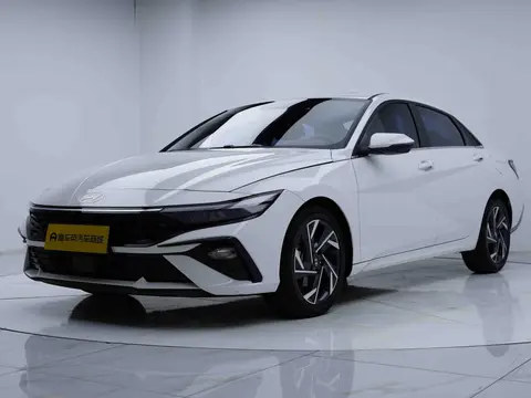 Hyundai Elantra 2023