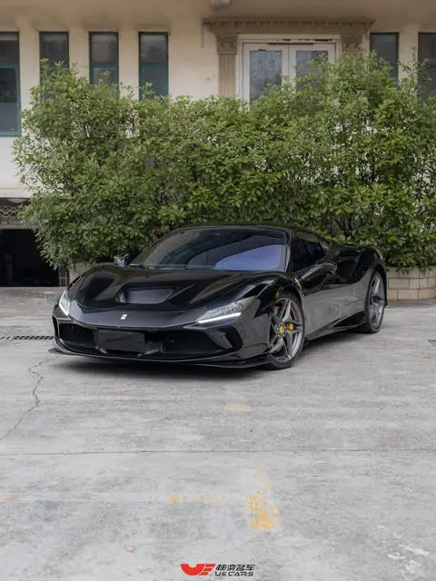 Ferrari F8 2019