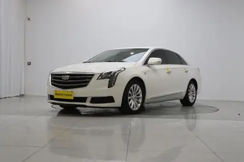 Cadillac XTS 2018 — фото 1