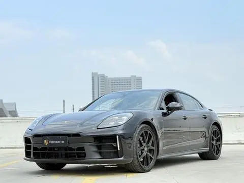 Porsche Panamera 2024