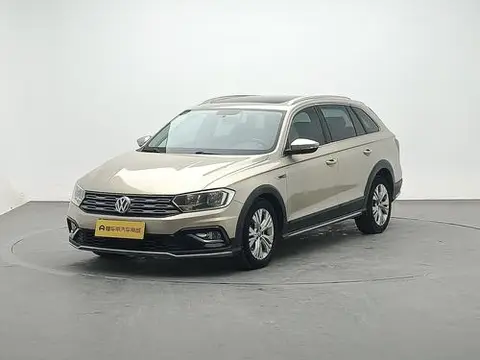 Volkswagen C-TREK 2017