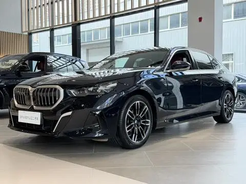 BMW 5 Series 2025