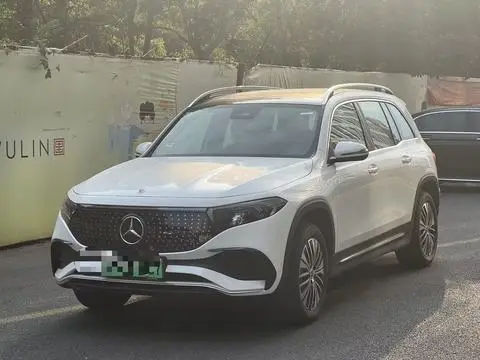 Mercedes-Benz EQB 2025
