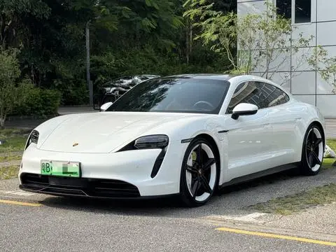 Porsche Taycan 2019