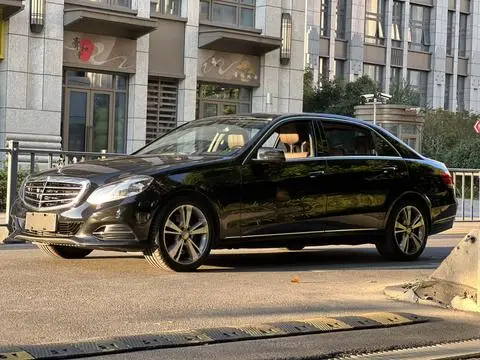 Mercedes-Benz E-Class 2015