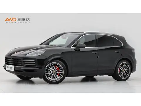 Porsche Cayenne 2021