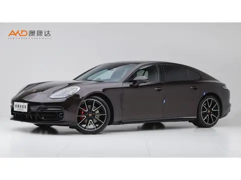 Porsche Panamera 2023