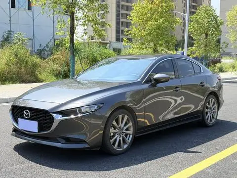 Mazda 3 Axela 2022