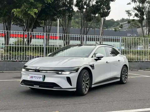 ZEEKR 007 GT 2025