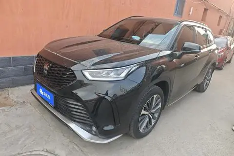 Toyota Crown Kluger 2024