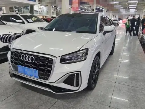 Audi Q2L 2022