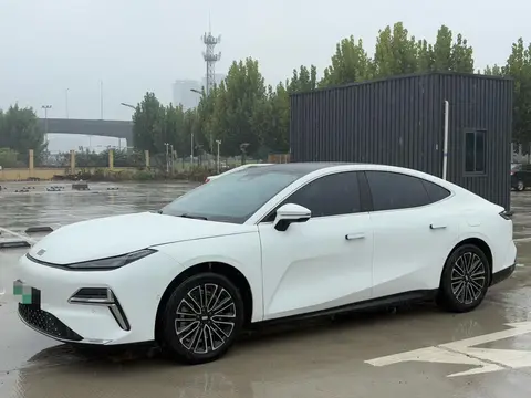 Geely Galaxy Starshine 8 2025