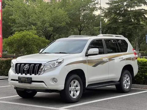 Toyota Prado 2017 — фото 1