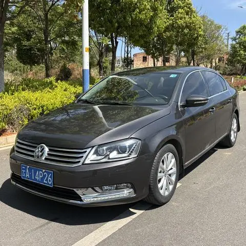 Volkswagen Magotan 2012