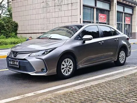 Toyota Corolla 2019 — фото 1