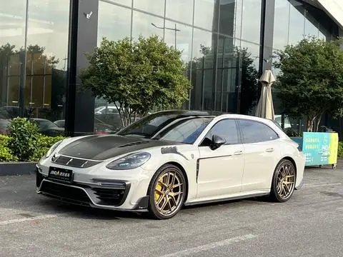 Porsche Panamera 2022