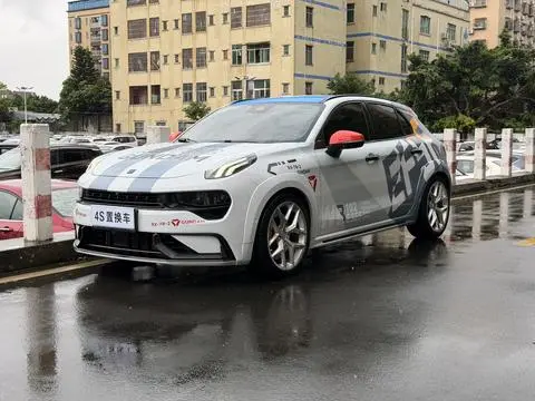 Lynk & Co 02 Hatchback 2021