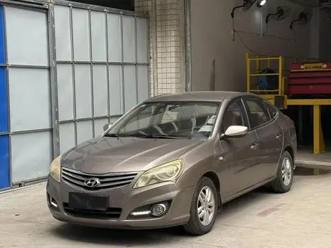 Hyundai 悦动 2011