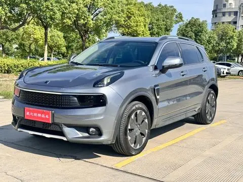Lynk & Co 01 EM-P 2019