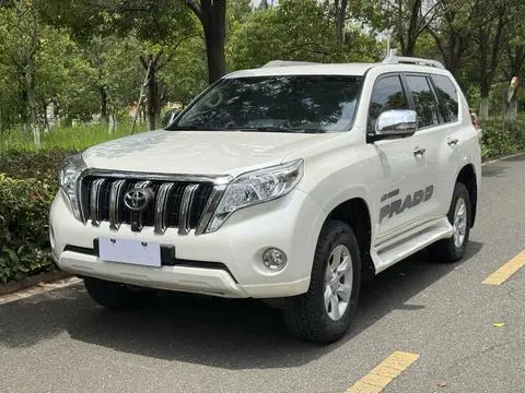 Toyota Prado 2017 — фото 1