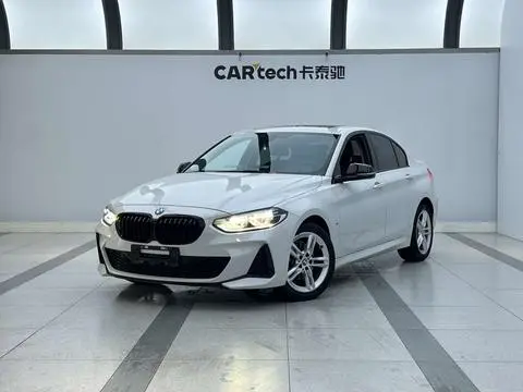 BMW 1 Series 2023 — фото 1