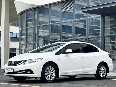 Honda Civic 2014 — фото 1