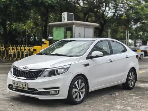 Kia K2 2015 — фото 1