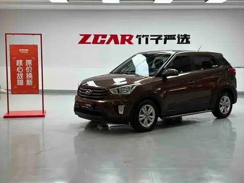 Hyundai ix25 2015