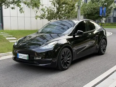 Tesla Model Y 2022