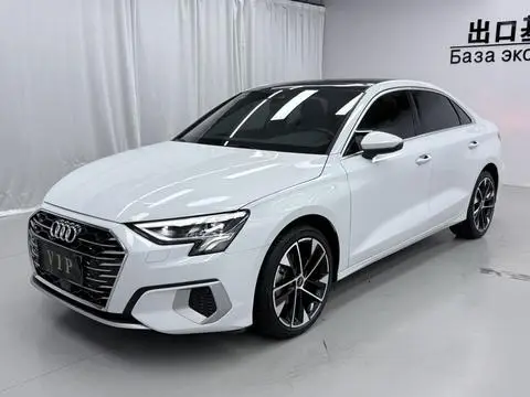 Audi A3 2023 — фото 1