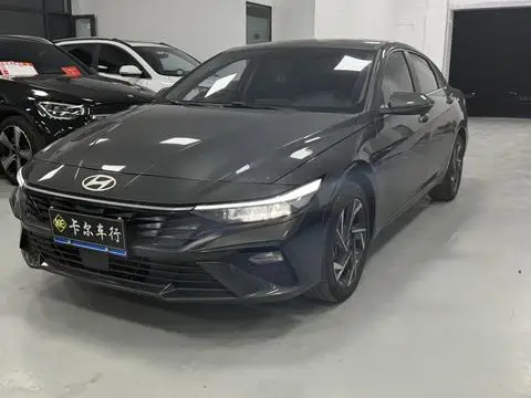 Hyundai Elantra 2023