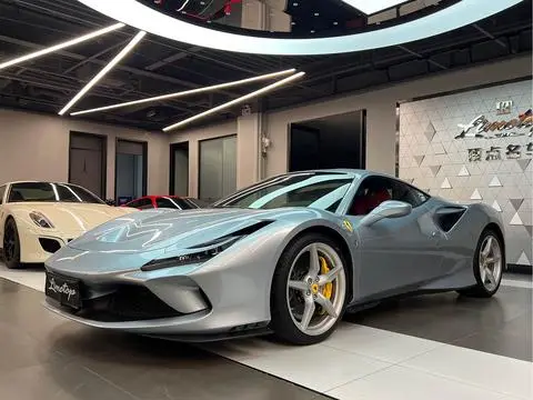 Ferrari F8 2019