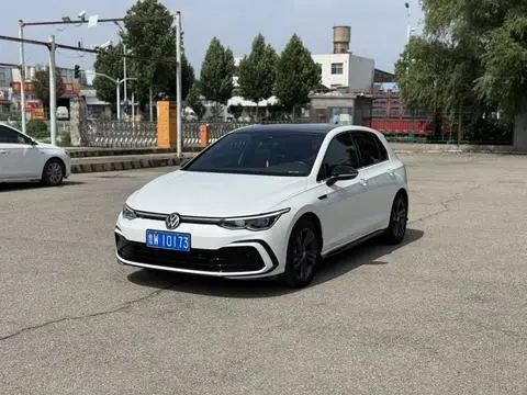 Volkswagen Golf 2021