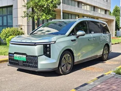 Maxus 大家7超混 2024