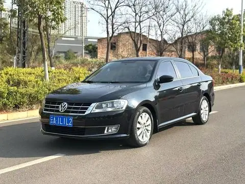 Volkswagen Lavida 2013