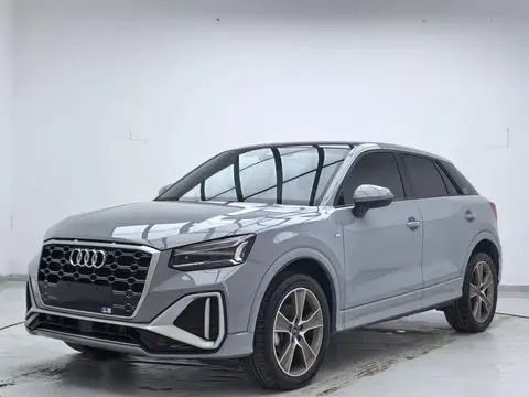 Audi Q2L 2022
